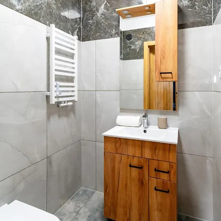 아파트 Komfort Lux *